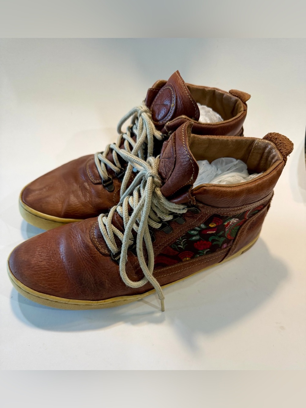 inkkas Brown Leather High-Top Sneakers with Multicolor Floral Panels Women’s 10